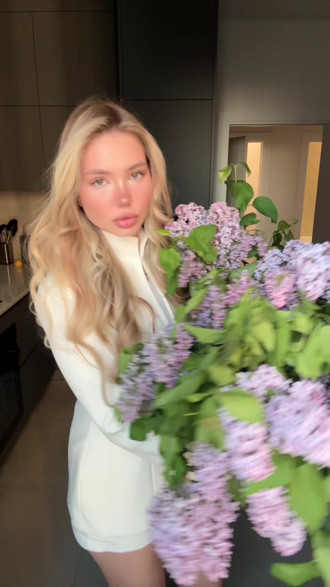 @lizafuckinghell