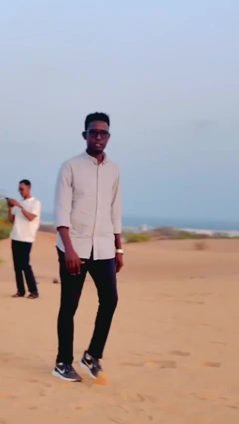 @LIIB&Agrave;AN Ali