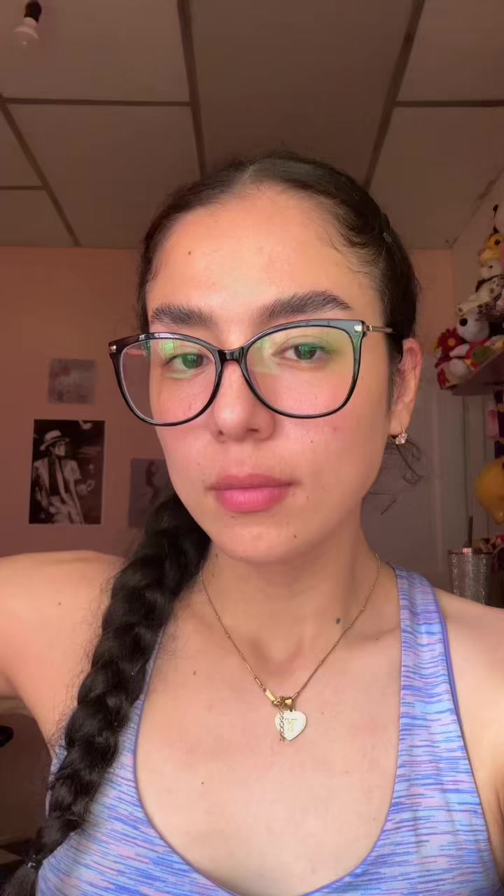 @• 𝓨 𝓾 𝓵 ♡.