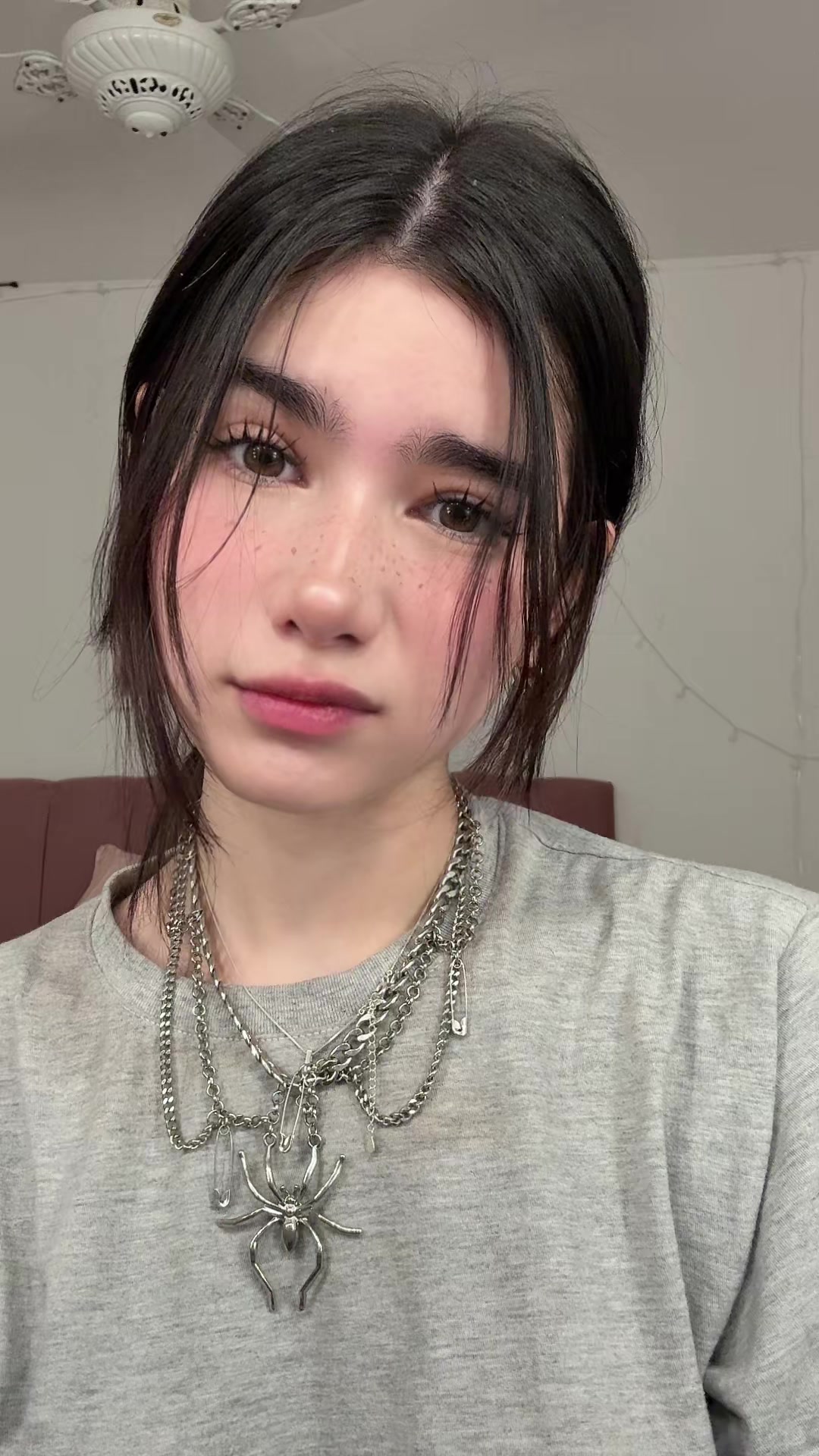 Zowi (@zoewiwi1) - Urlebird