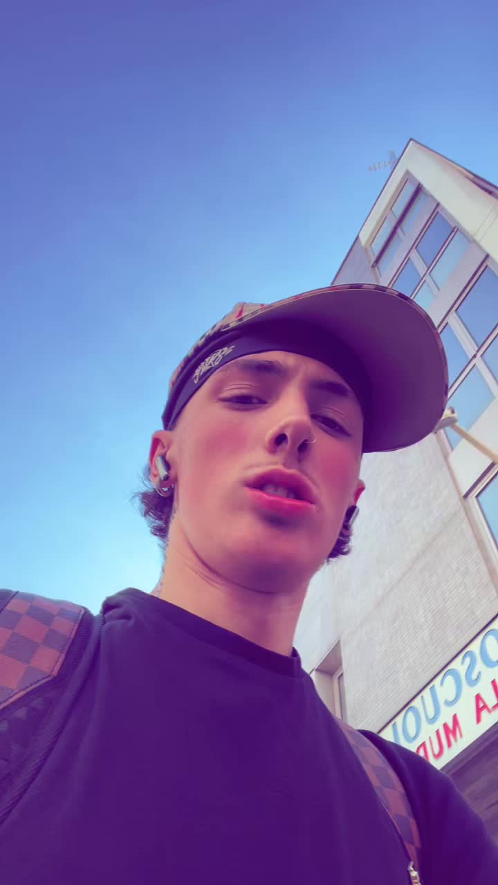 @lollo💫