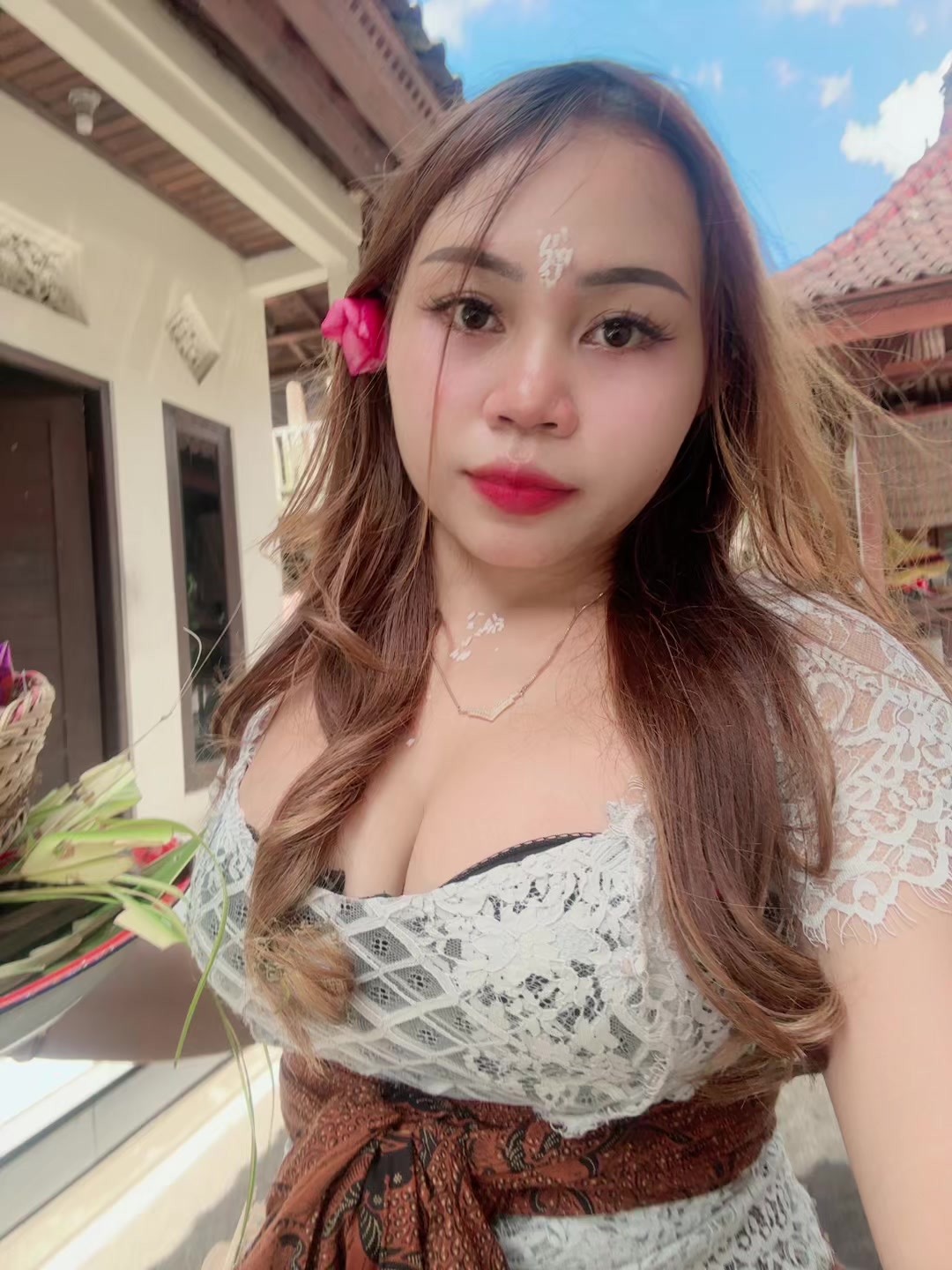 @Adeliskaaa.