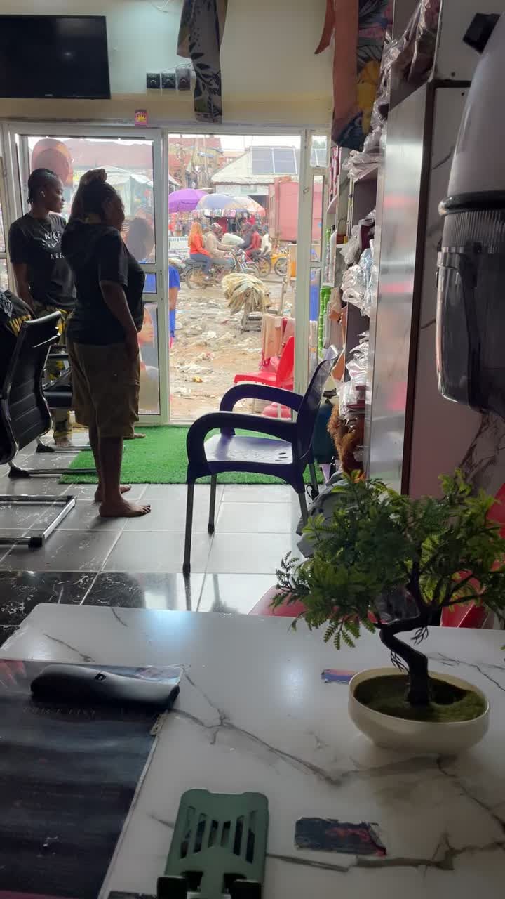 @C.c Classic_Salon