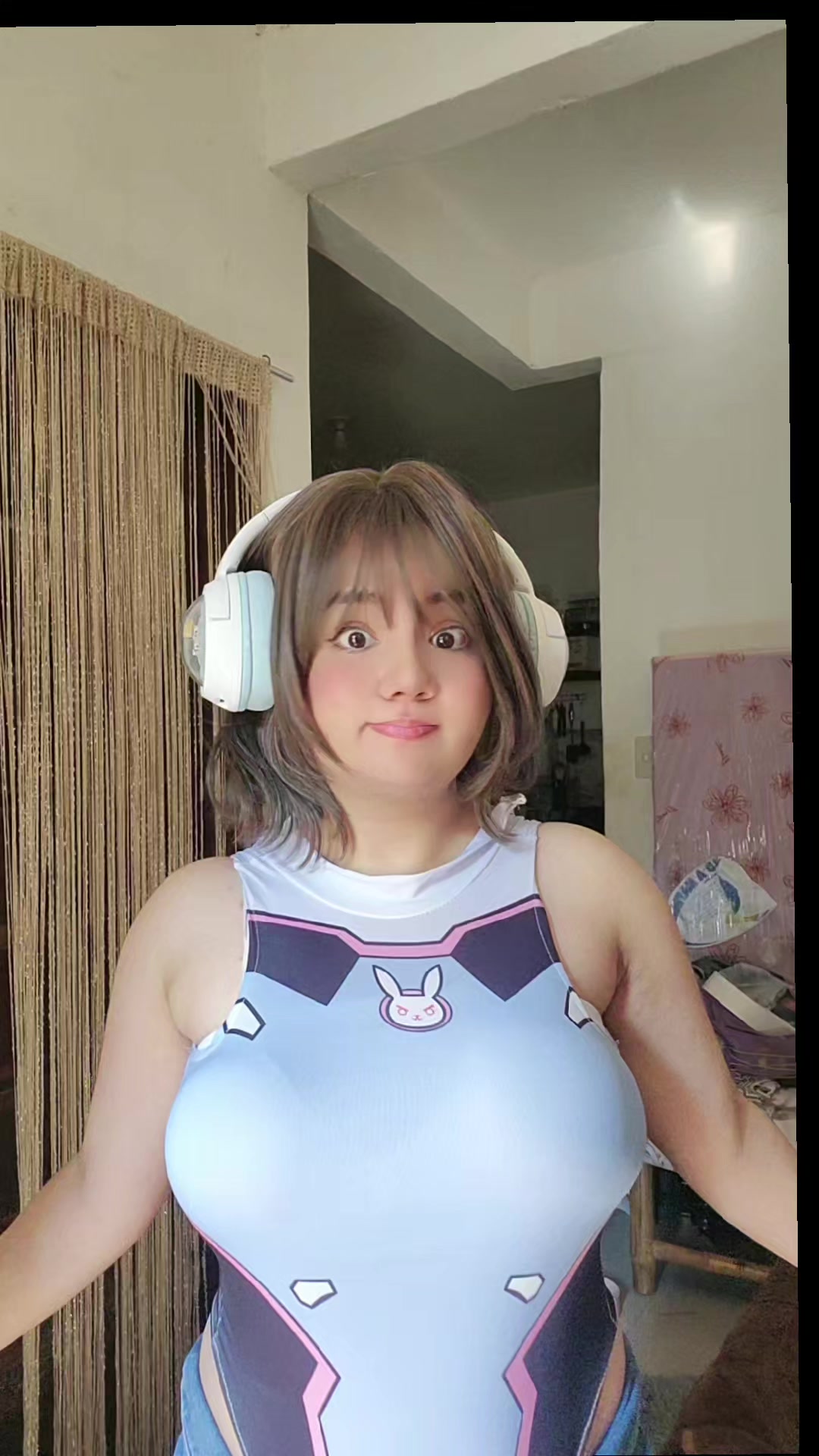 @Queenchiii