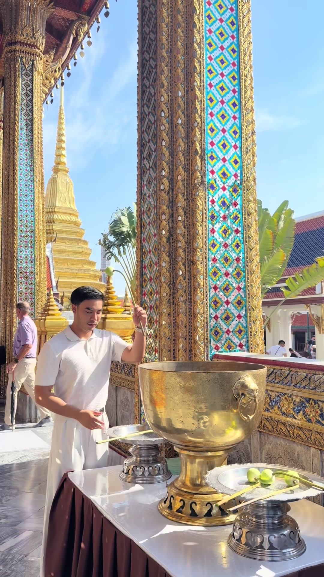 @มะเดี่ยวเฟี้ยวเงาะ 🥳