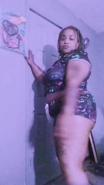 @Queenstrawberry27