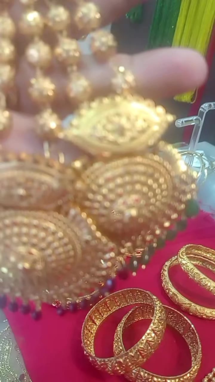 @Amirakhan