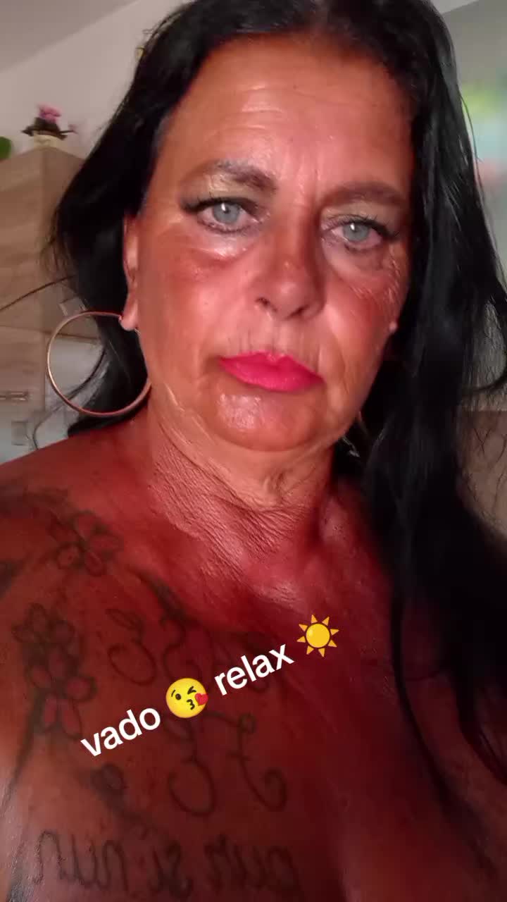 @annadesantis634