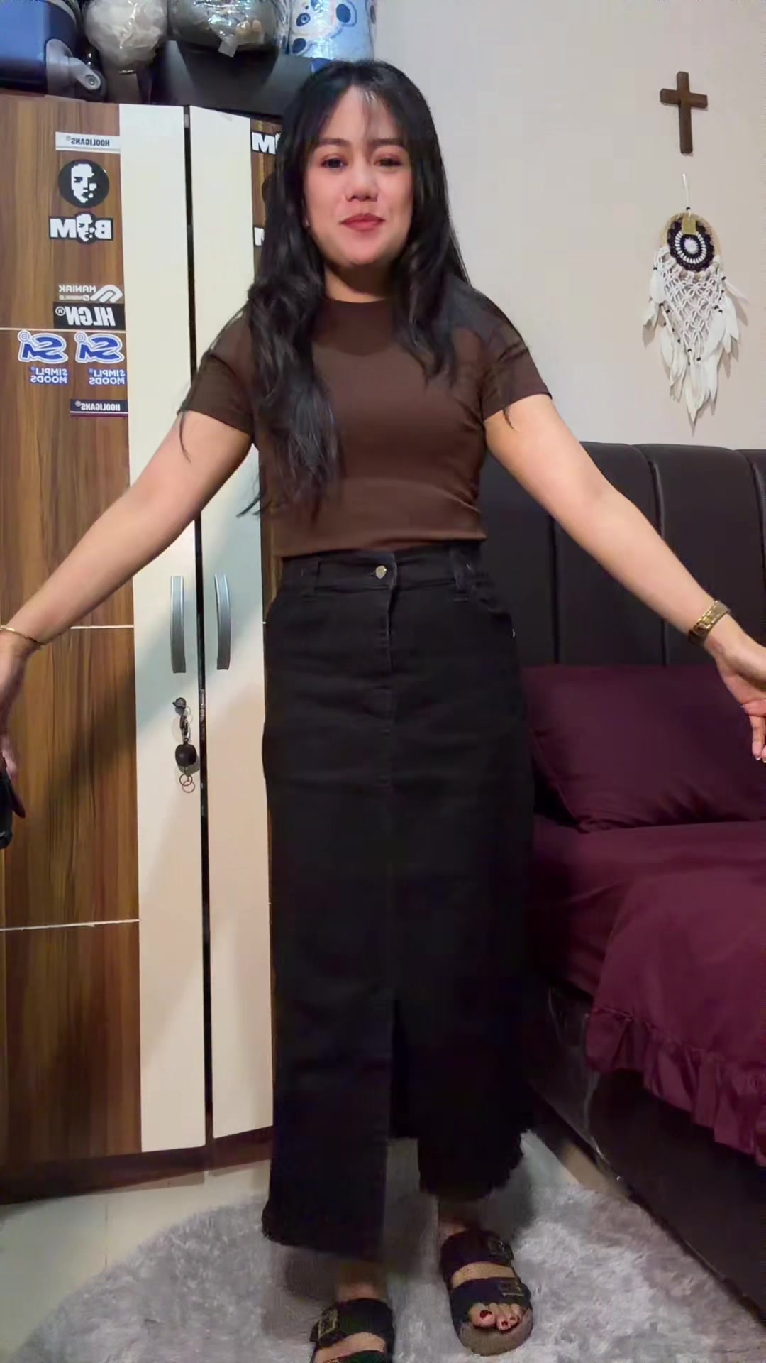 @𝐀𝐩𝐫𝐢 𝐒𝐢𝐡𝐨𝐦𝐛𝐢𝐧𝐠