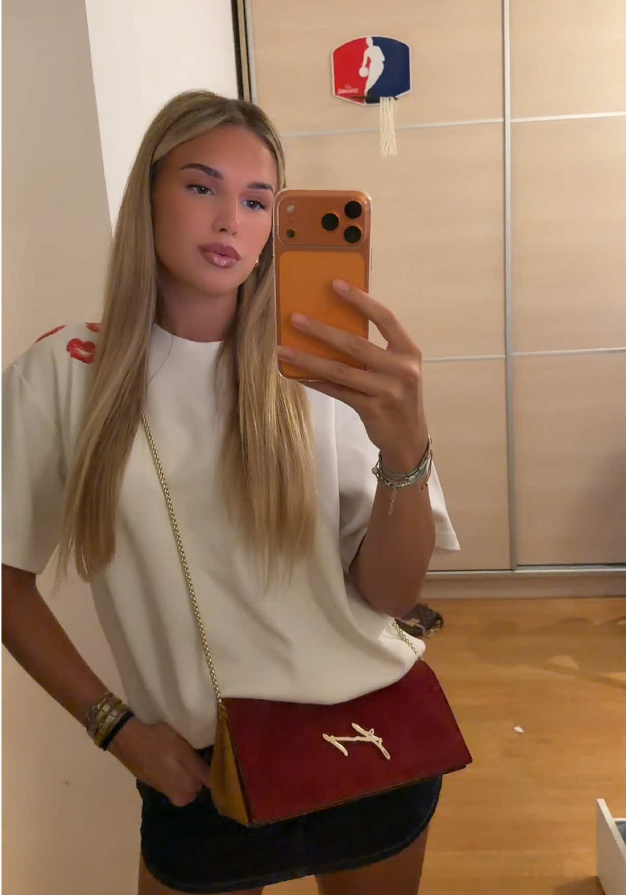 @nina