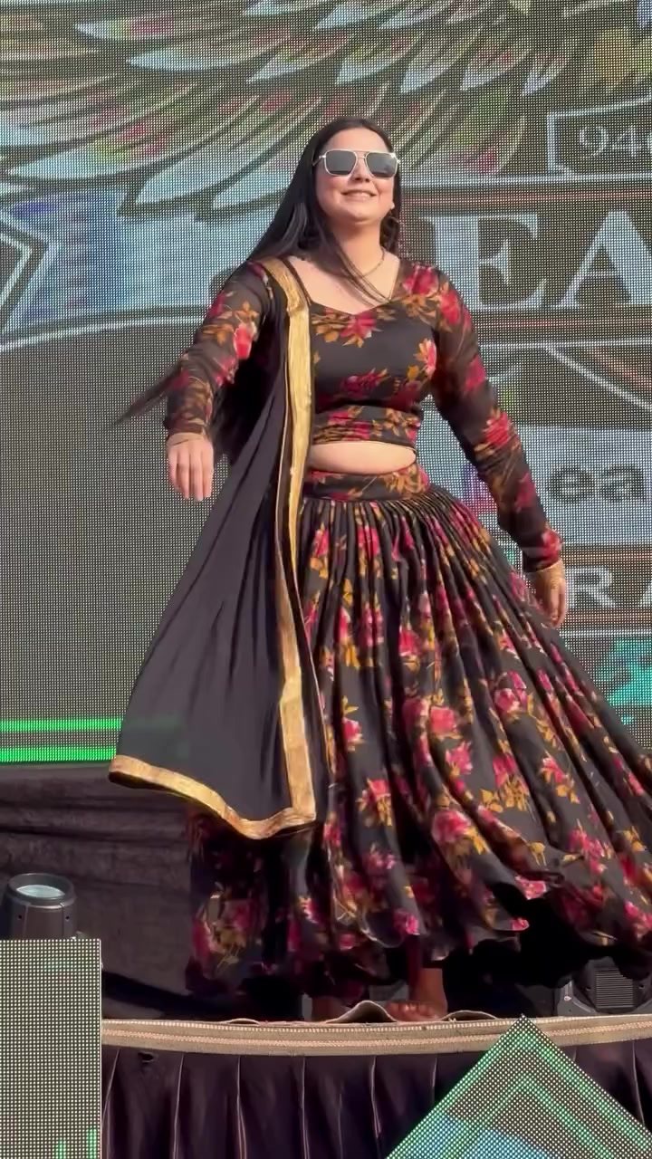@Aj_Malika011