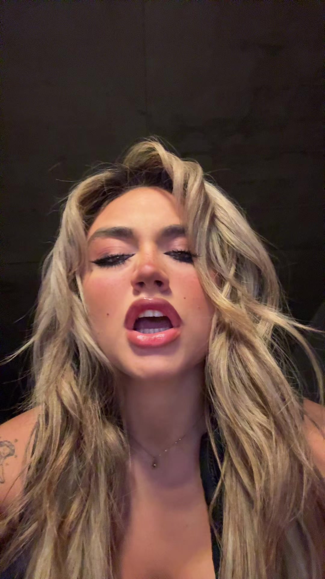 @LALA