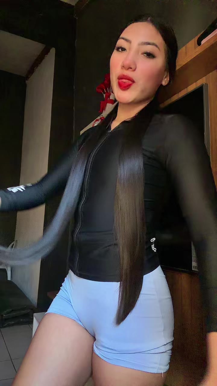 @NIKII🫦