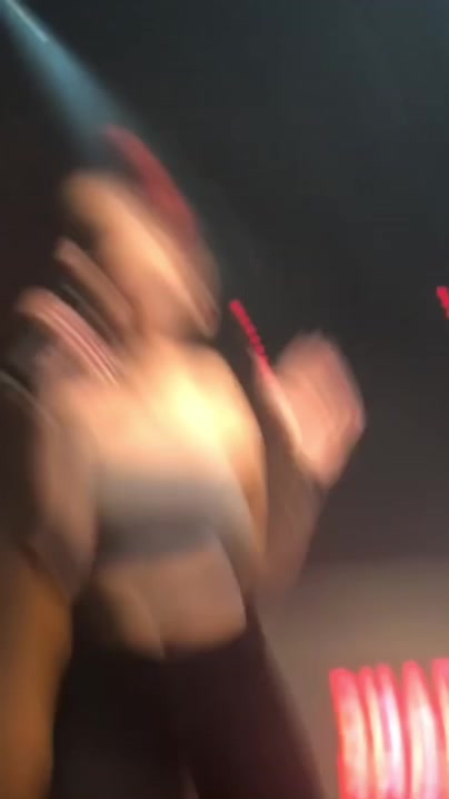 @⃟