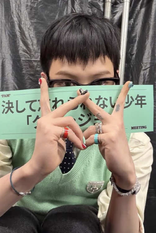 @๐๐ก๐๐ซ๐ฅ๐จ๐ญ๐ญ๐