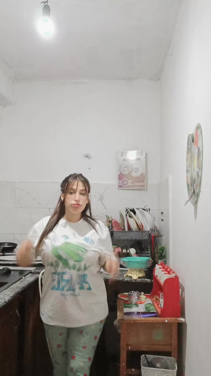 @Nut Ella