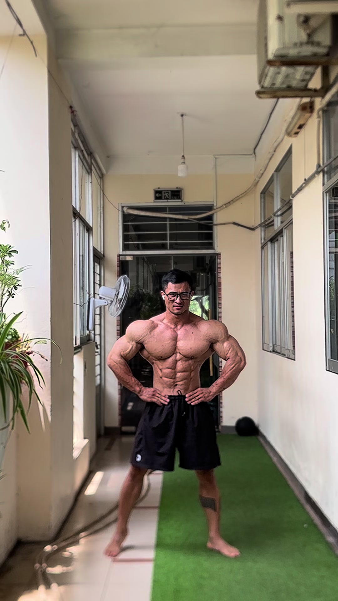 @IFBB PRO BEN ANH
