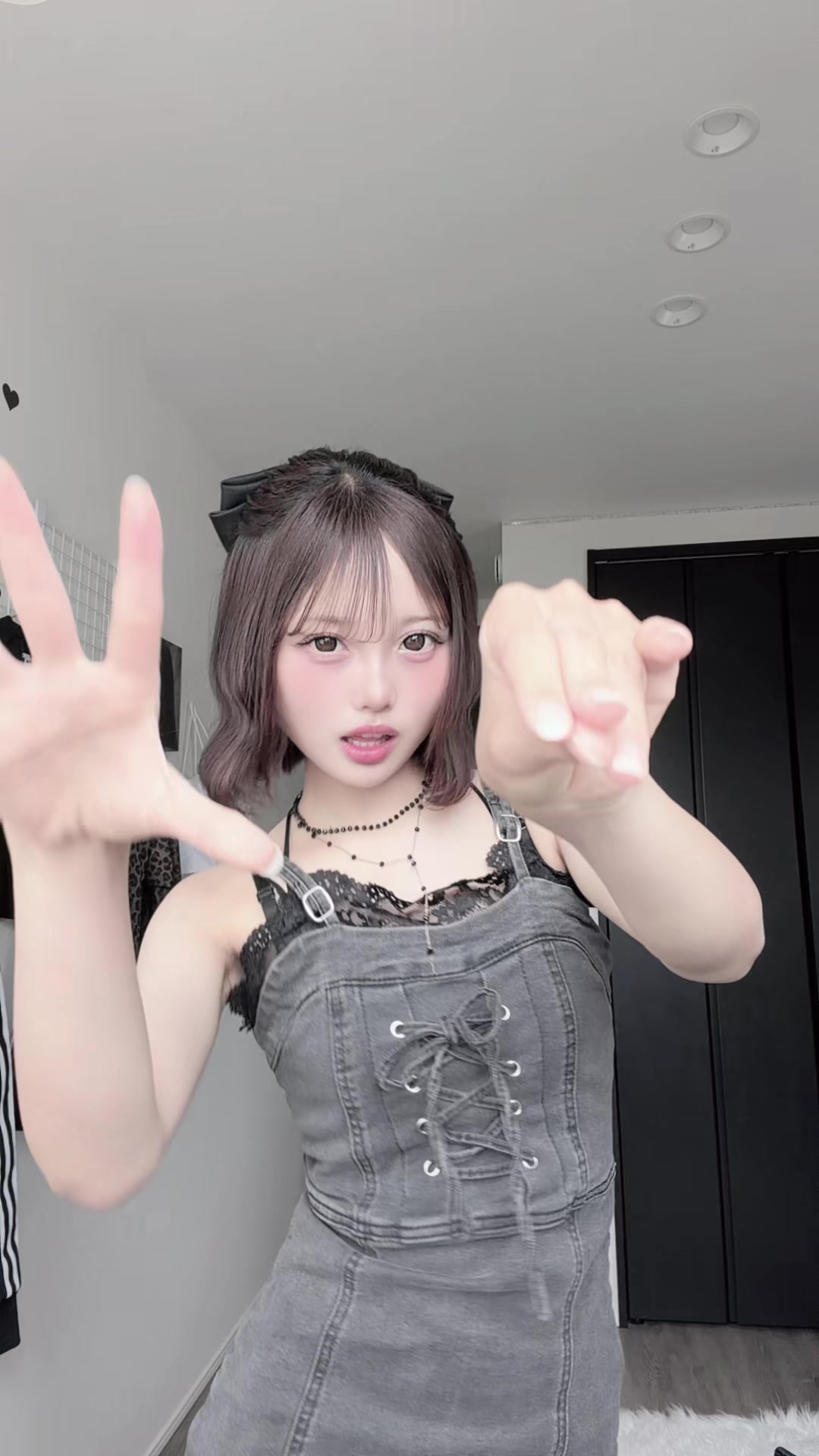 @りの