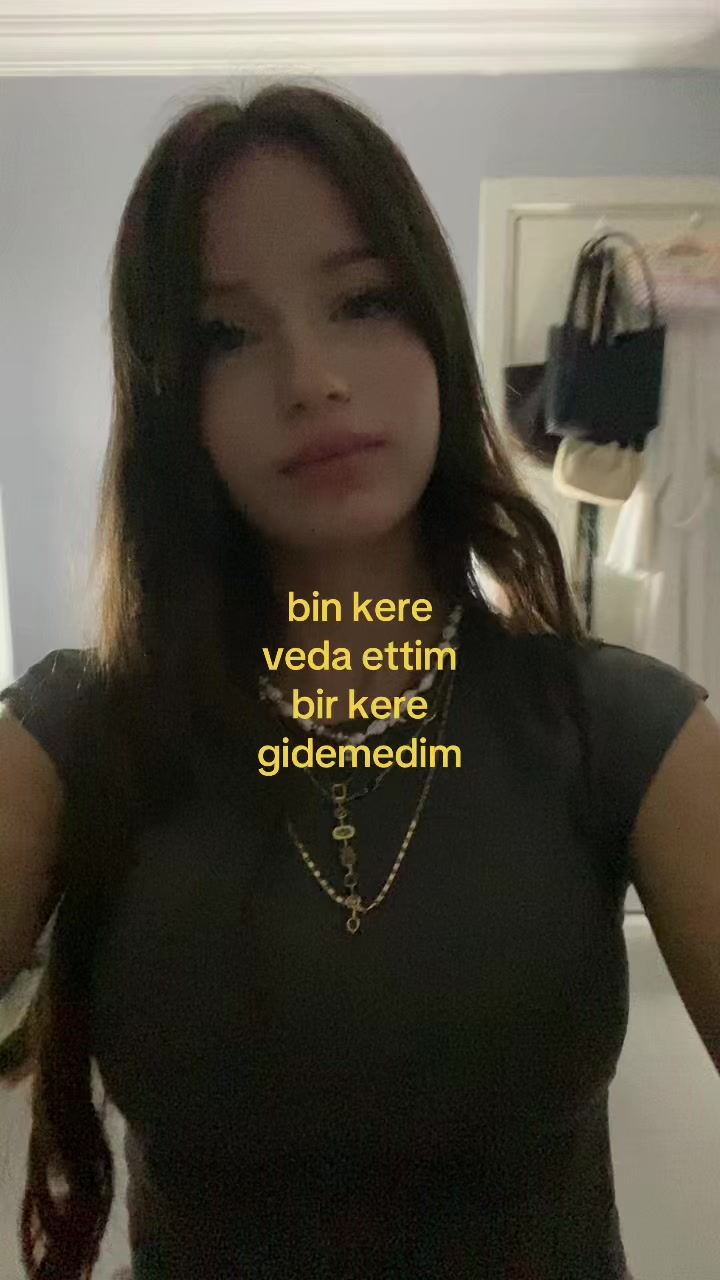 @lola