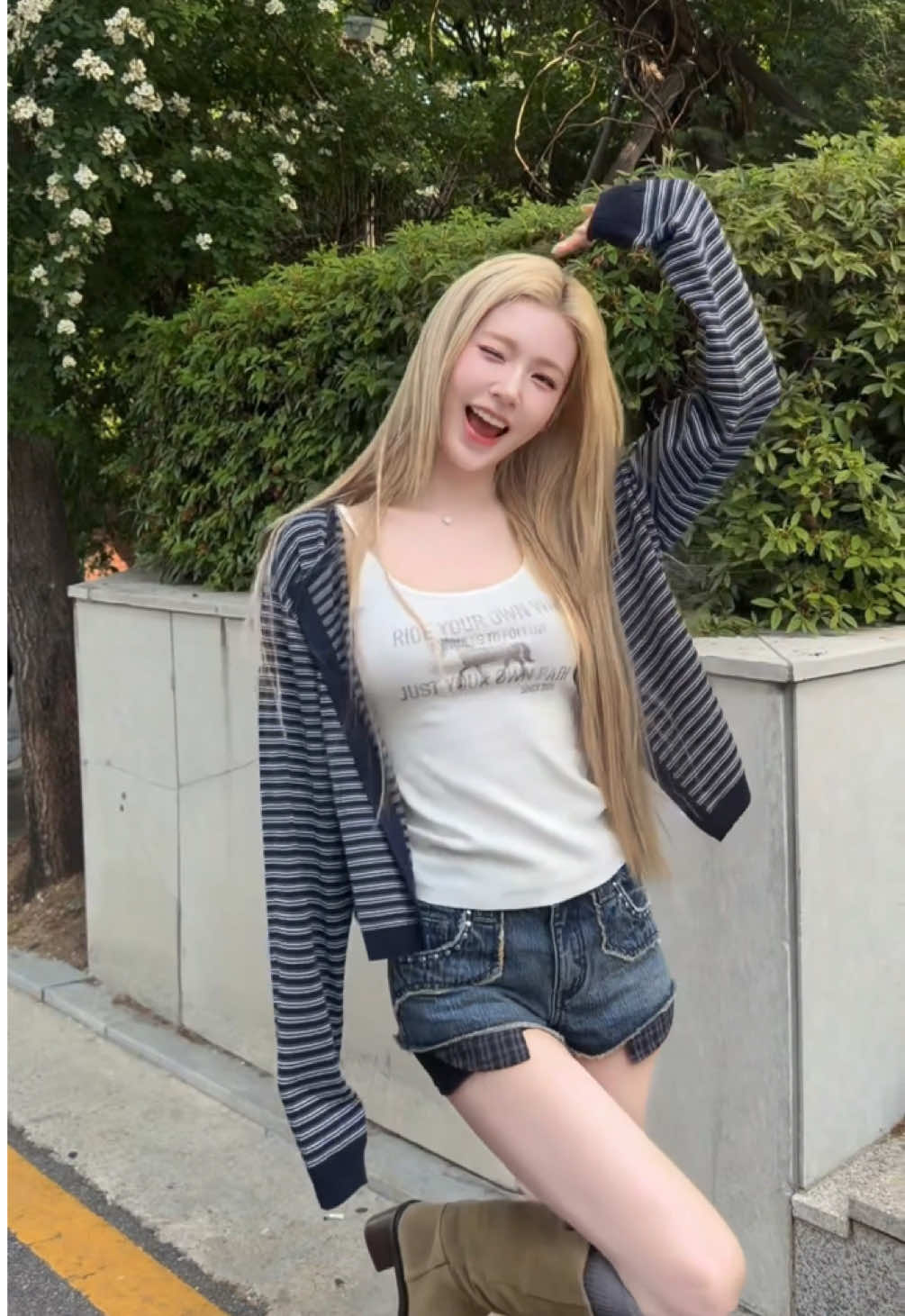 @i-dle (아이들)