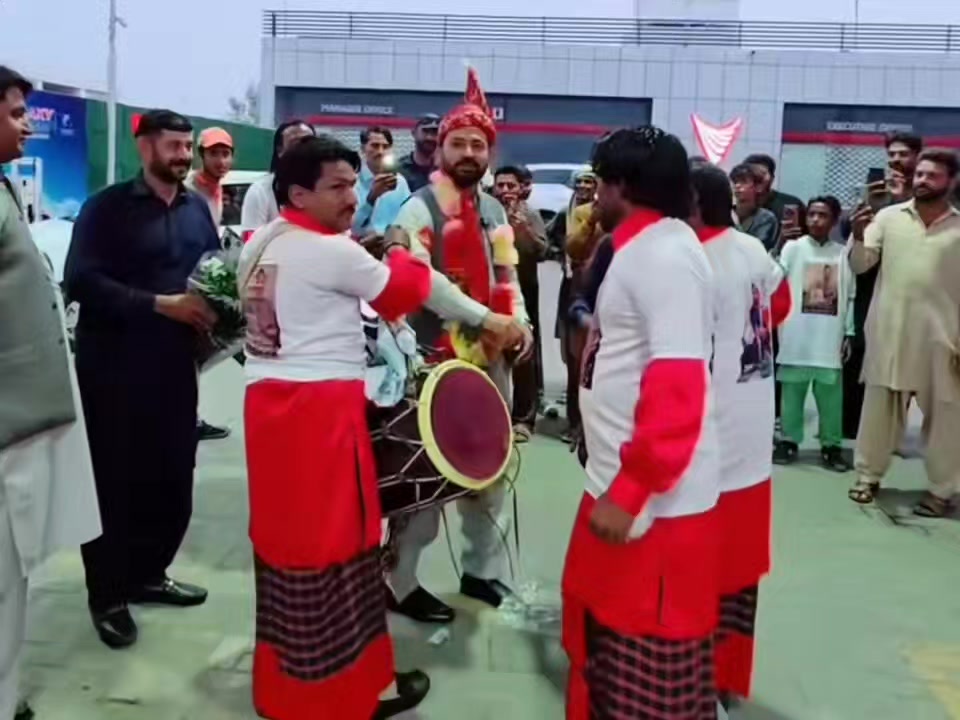 @Malik Abuzar