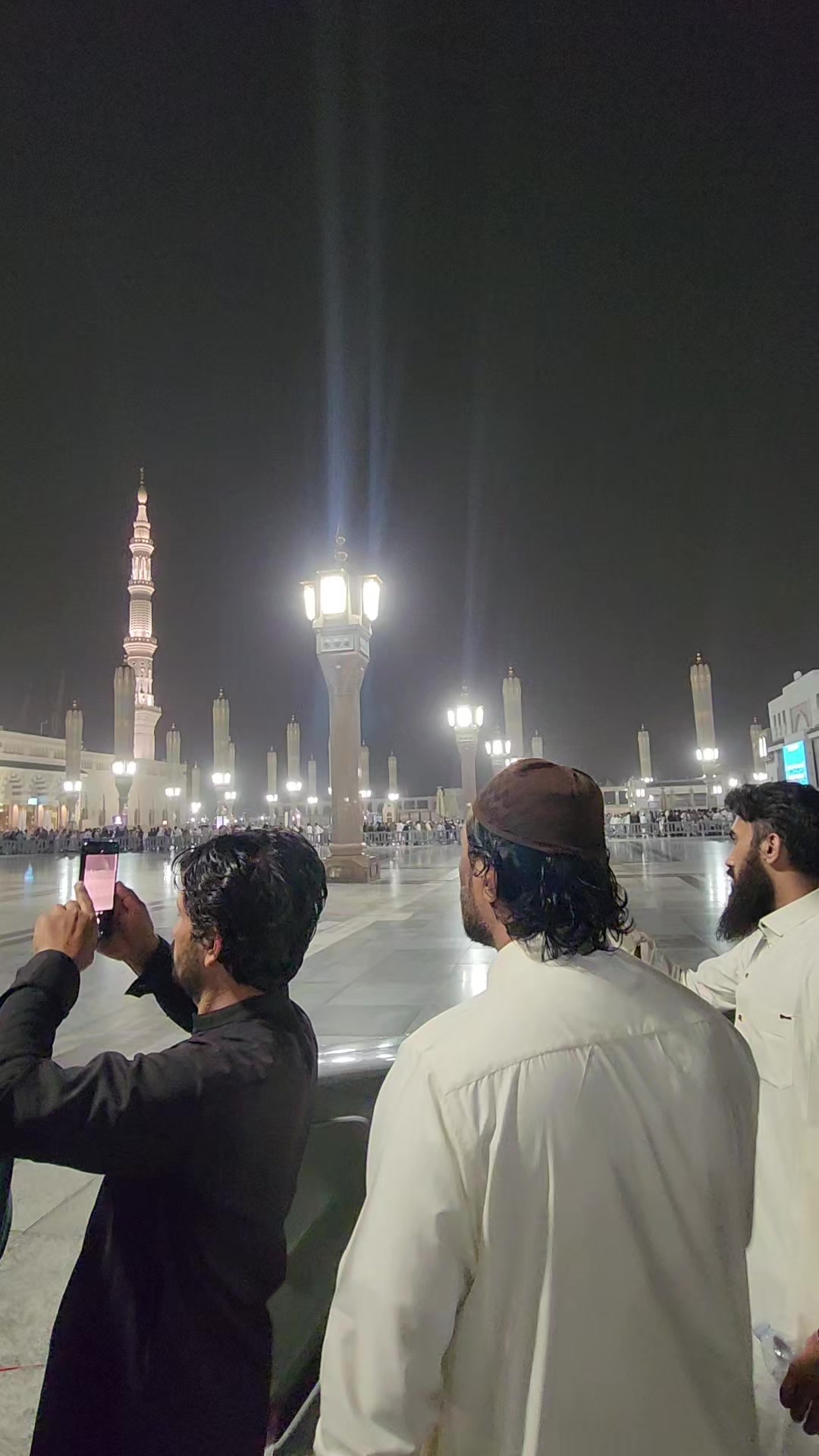 @عدنان بے ہوش