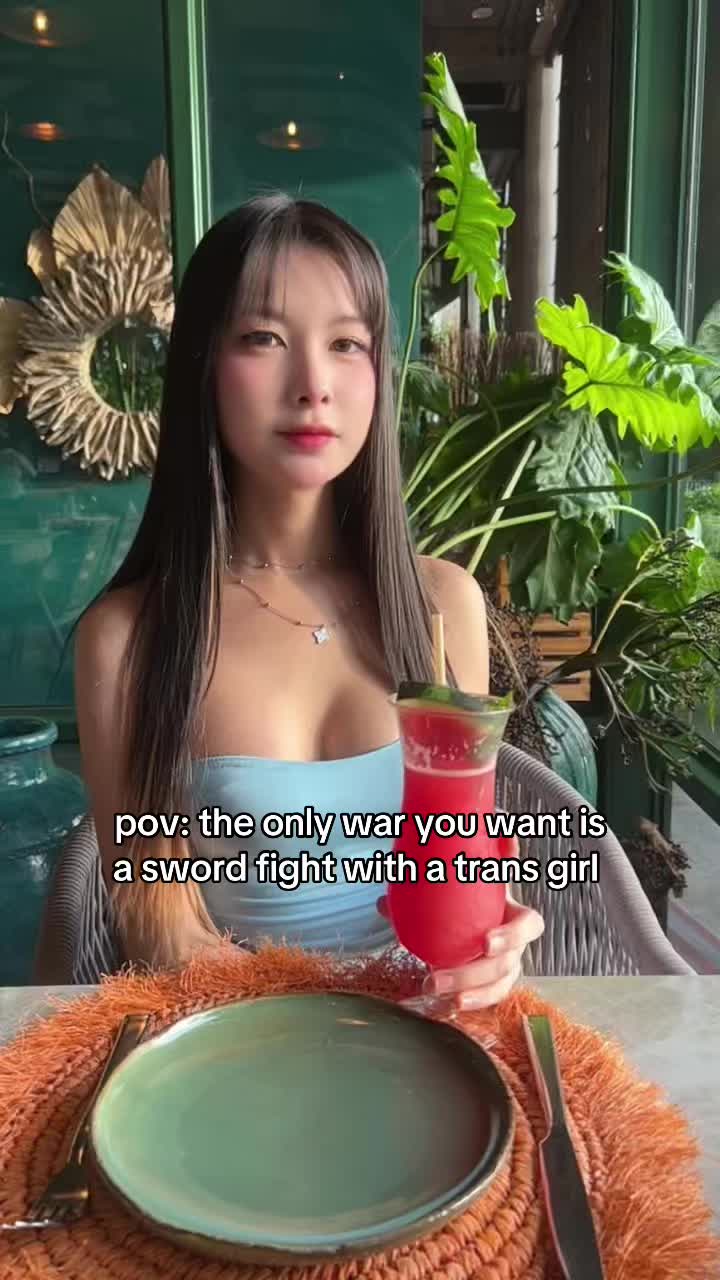 @Ava