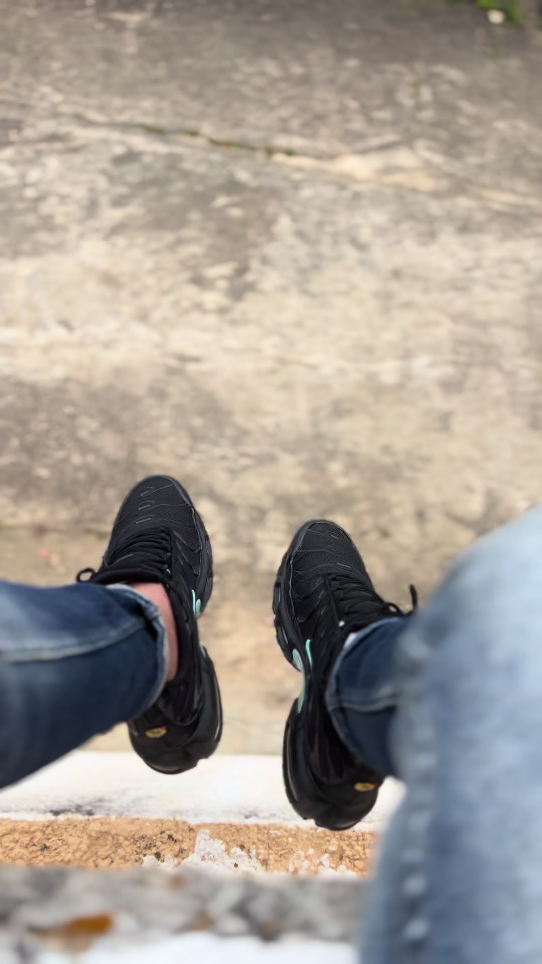 @MOUKIT__