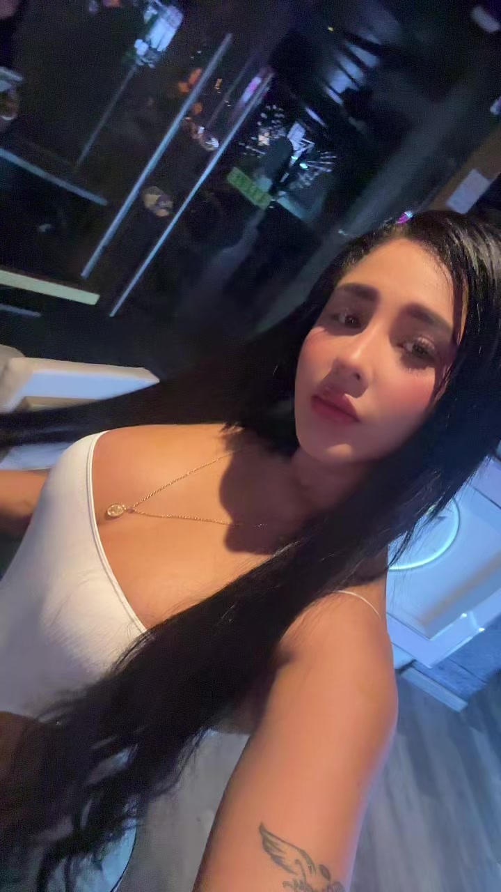 @Karolina Echeverry 👄