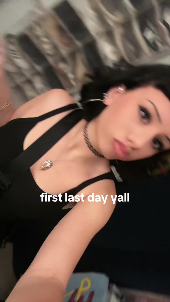 @𝖁𝖆𝖓𝖊𝖑𝖑𝖆 😸💕
