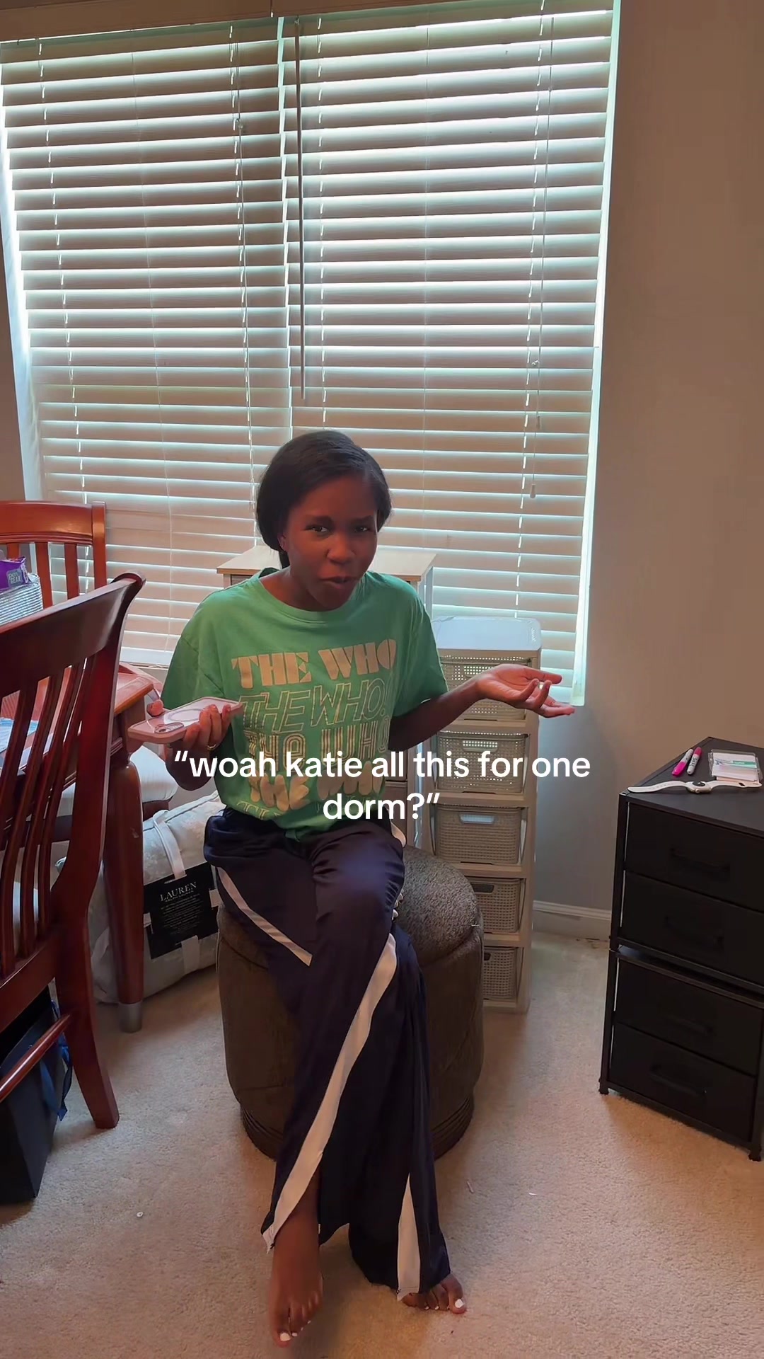 @🦦