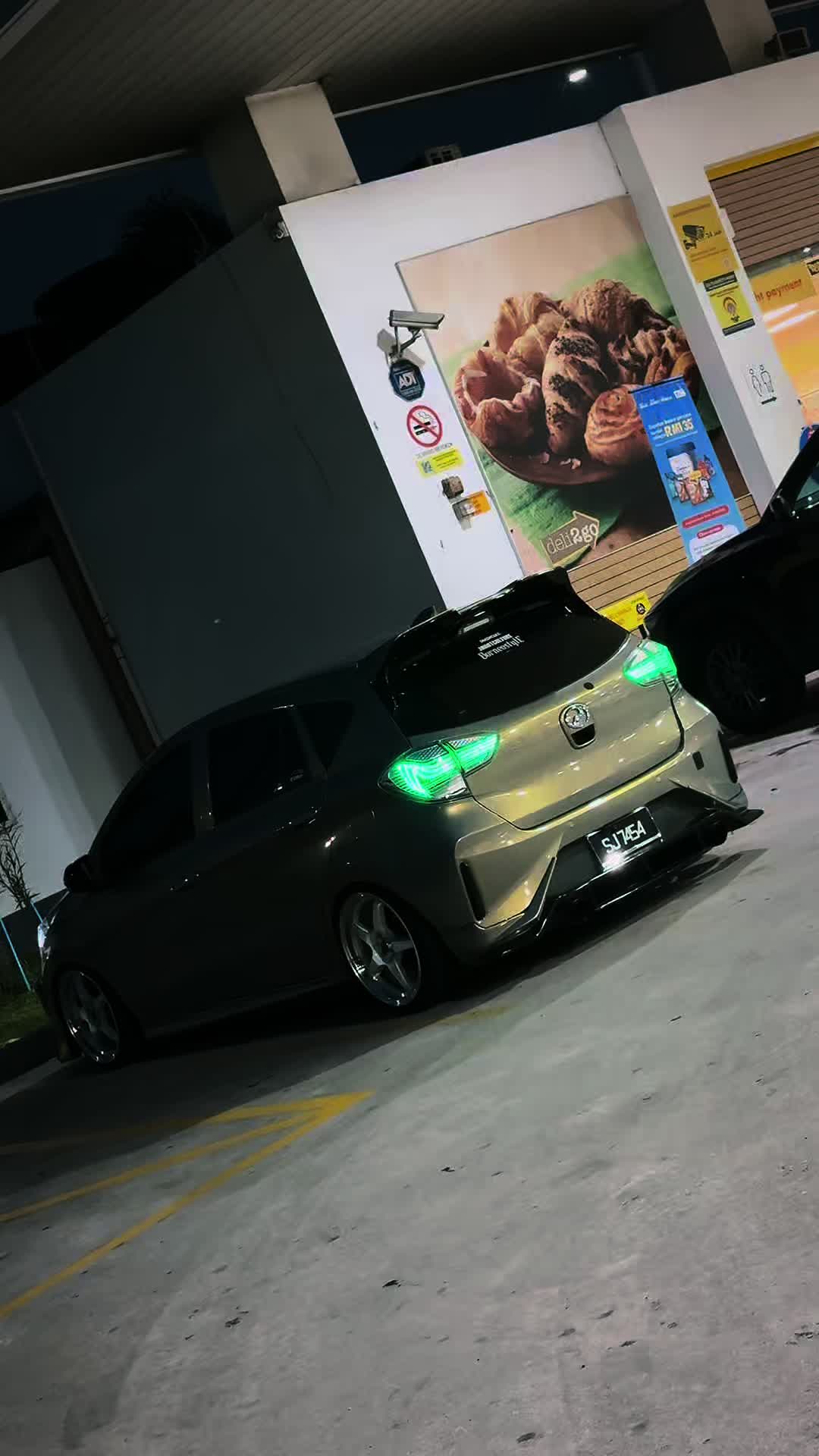 @tasha.