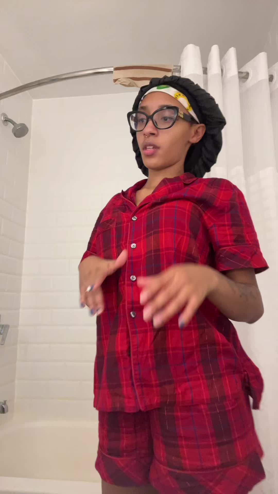 @Ickynikki