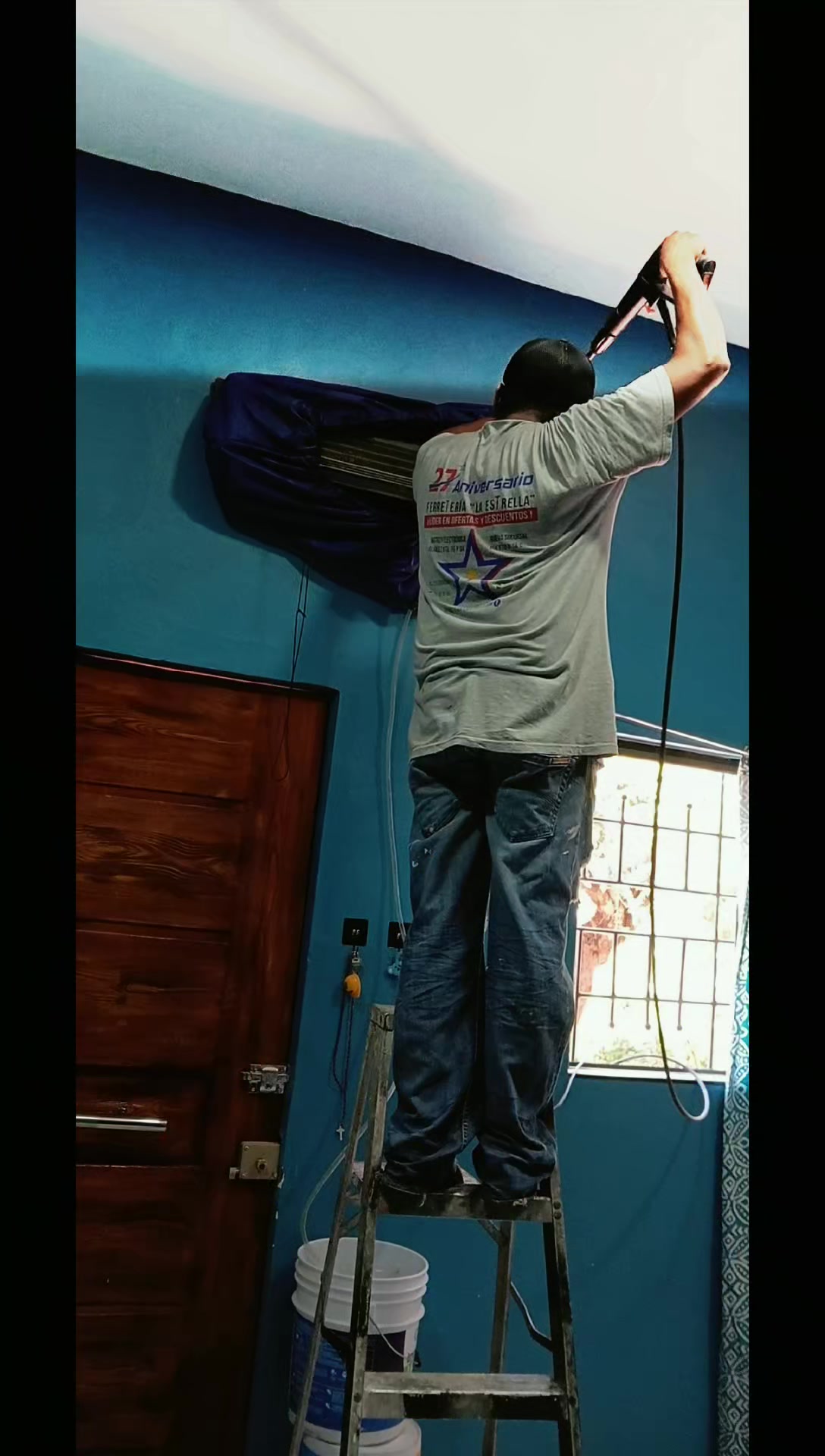 @PinoHernándezoficial