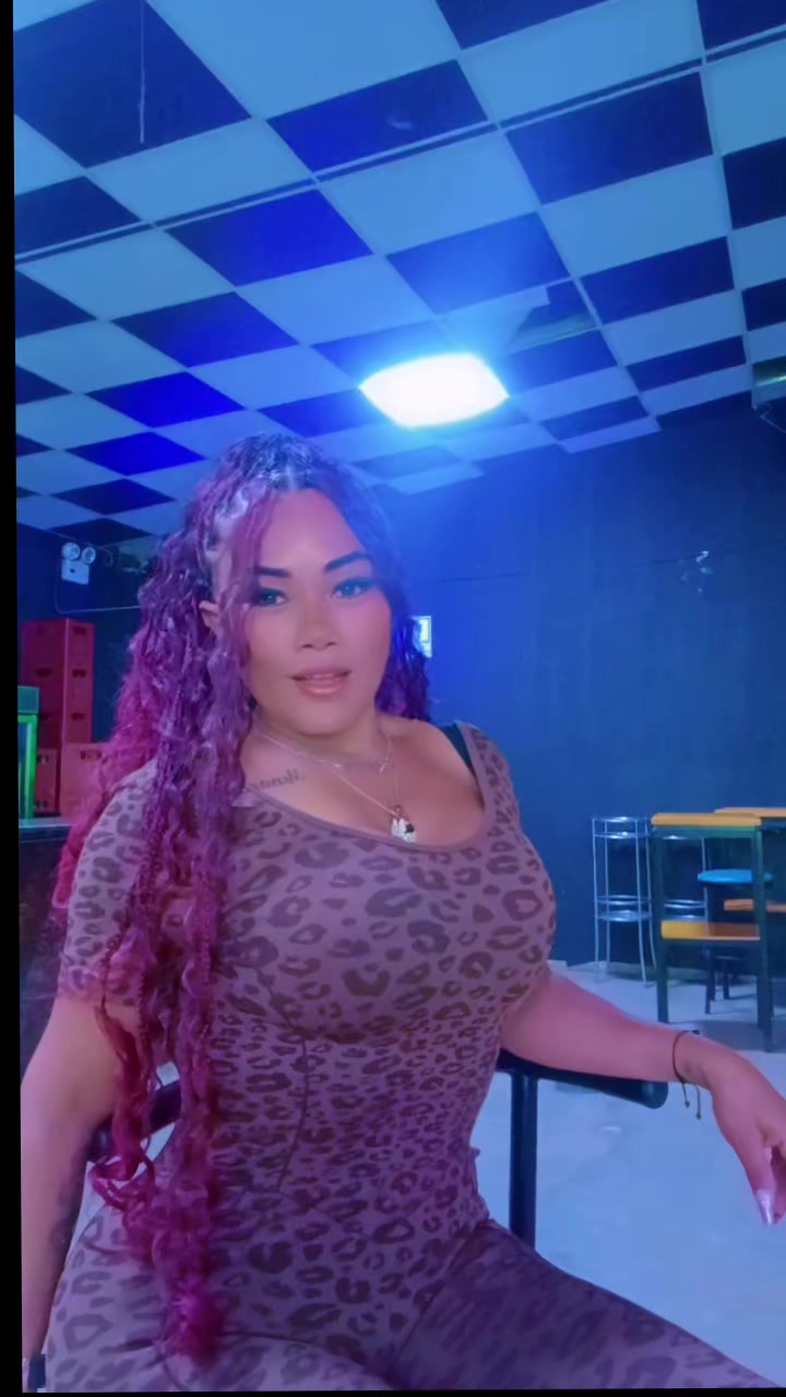 @Dulce Menacho tu negrita bella