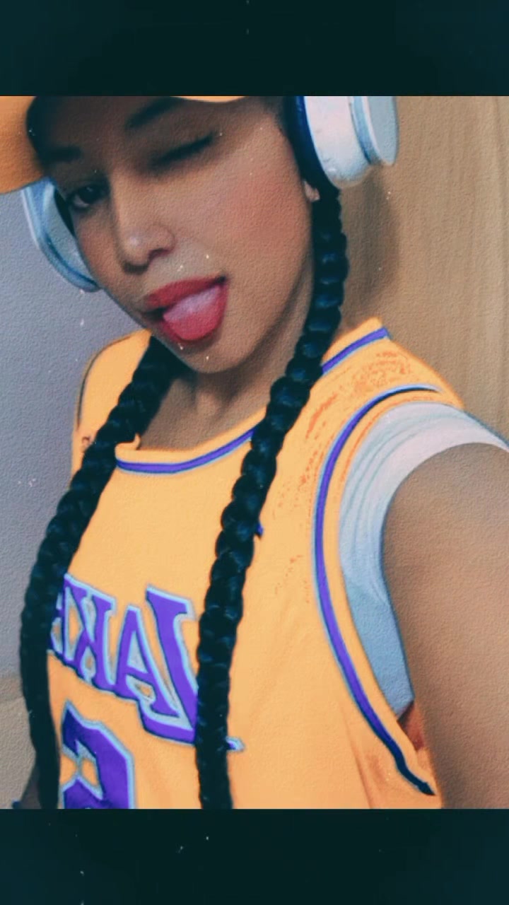 @Valentina Mosquera