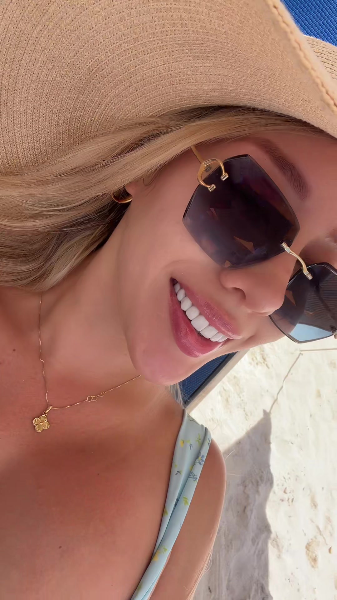 @Nicole Sensébé