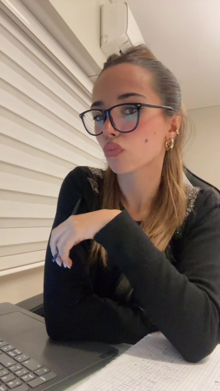 @Maiii🌙🦈