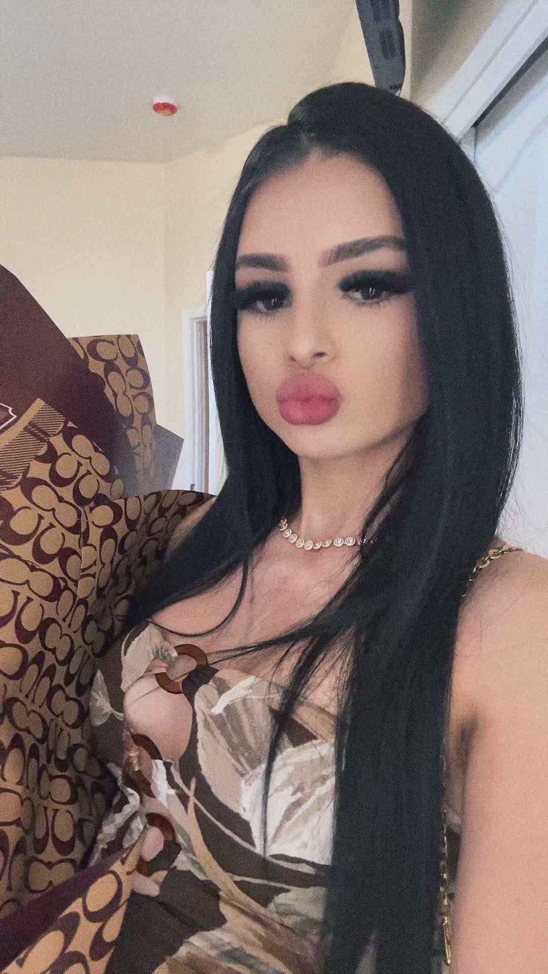 @𝐸𝐿𝐿𝐸👸🏻