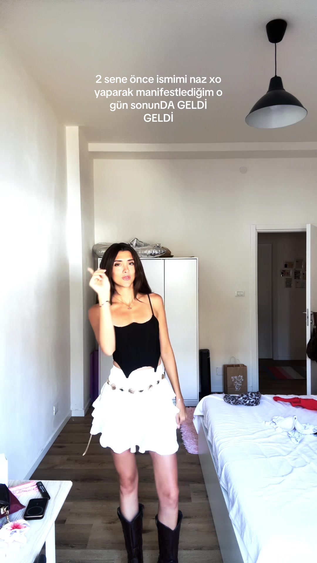 @naz メ𝟶