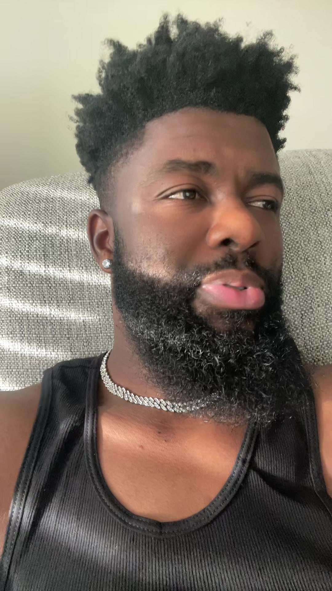 @M.Junior904