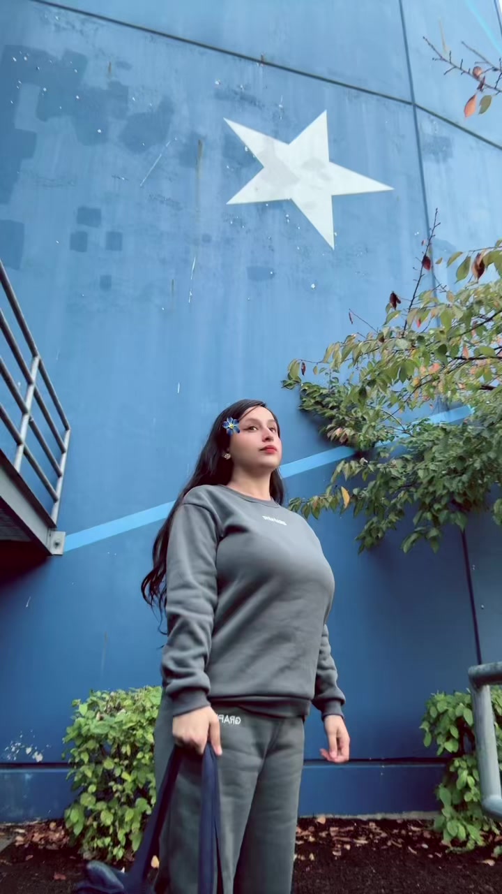 @Eenu🇳🇵🇨🇦