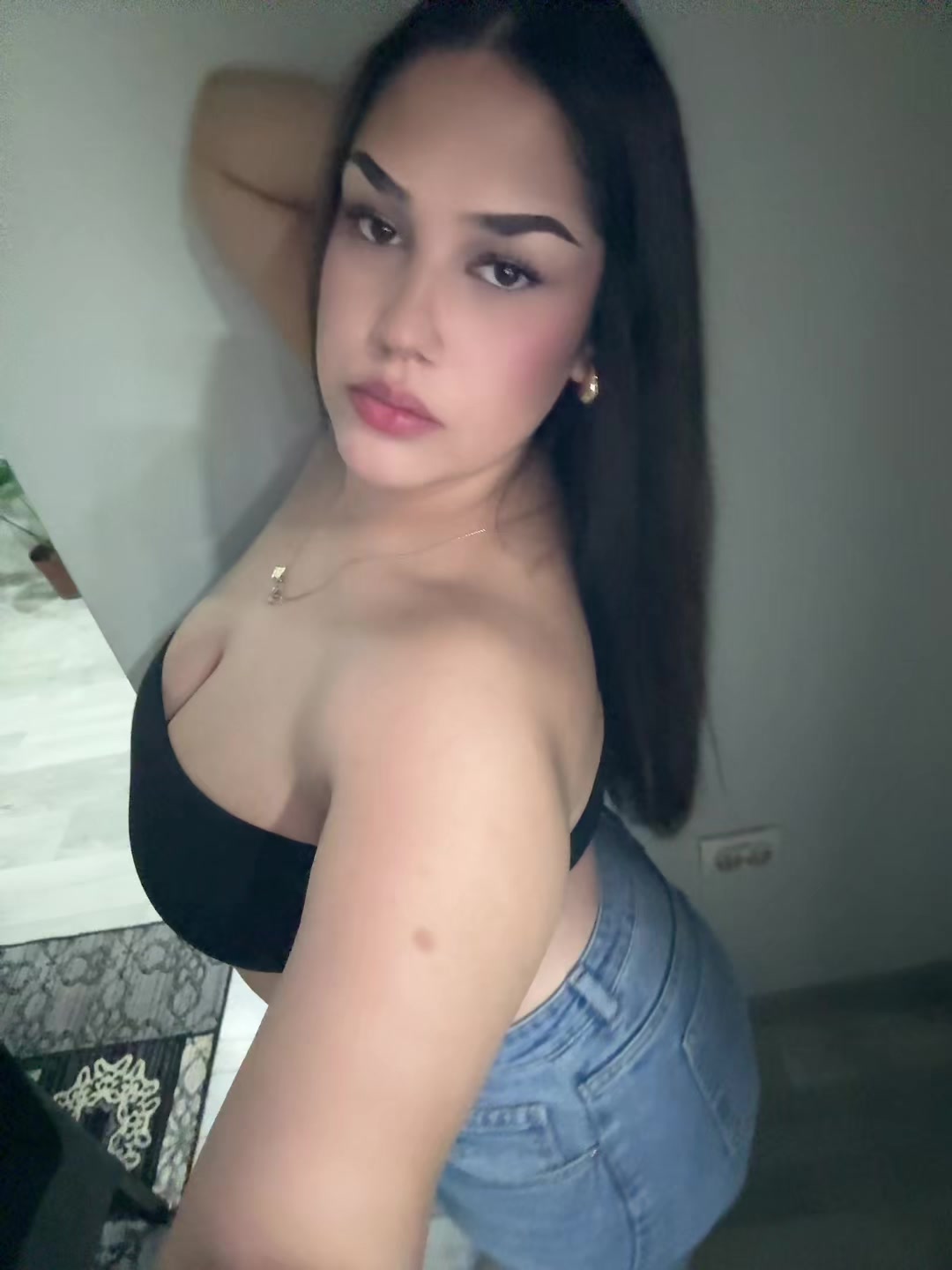 @سيلفيا