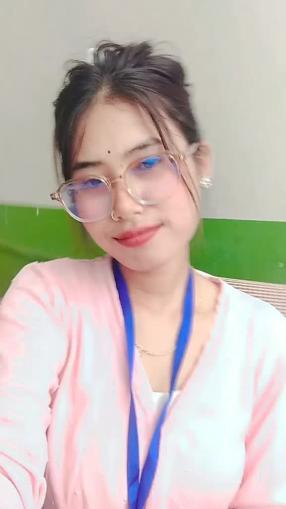 @Xoti(•‿•)