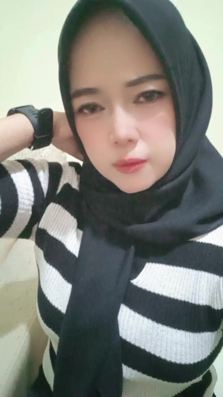 @🥰 Tth Nabill 🥰