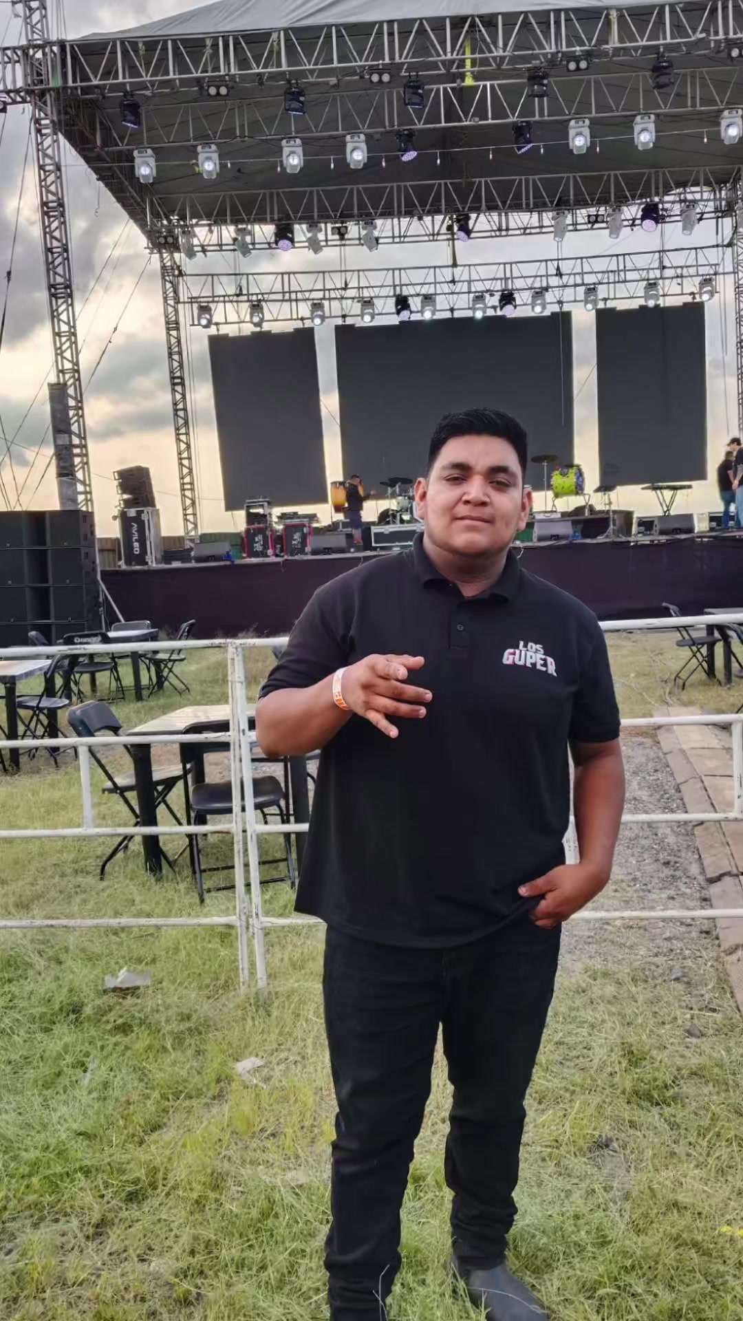 @LosGuPer