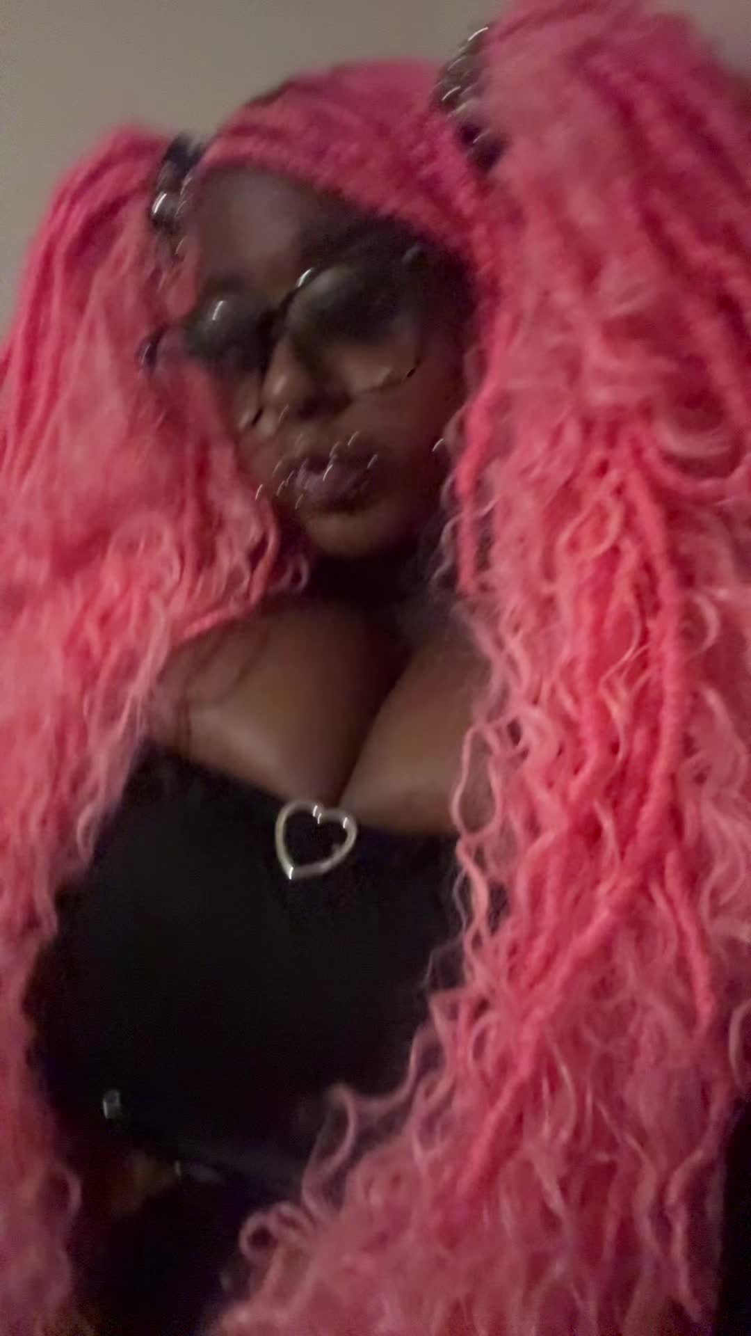@pinkie