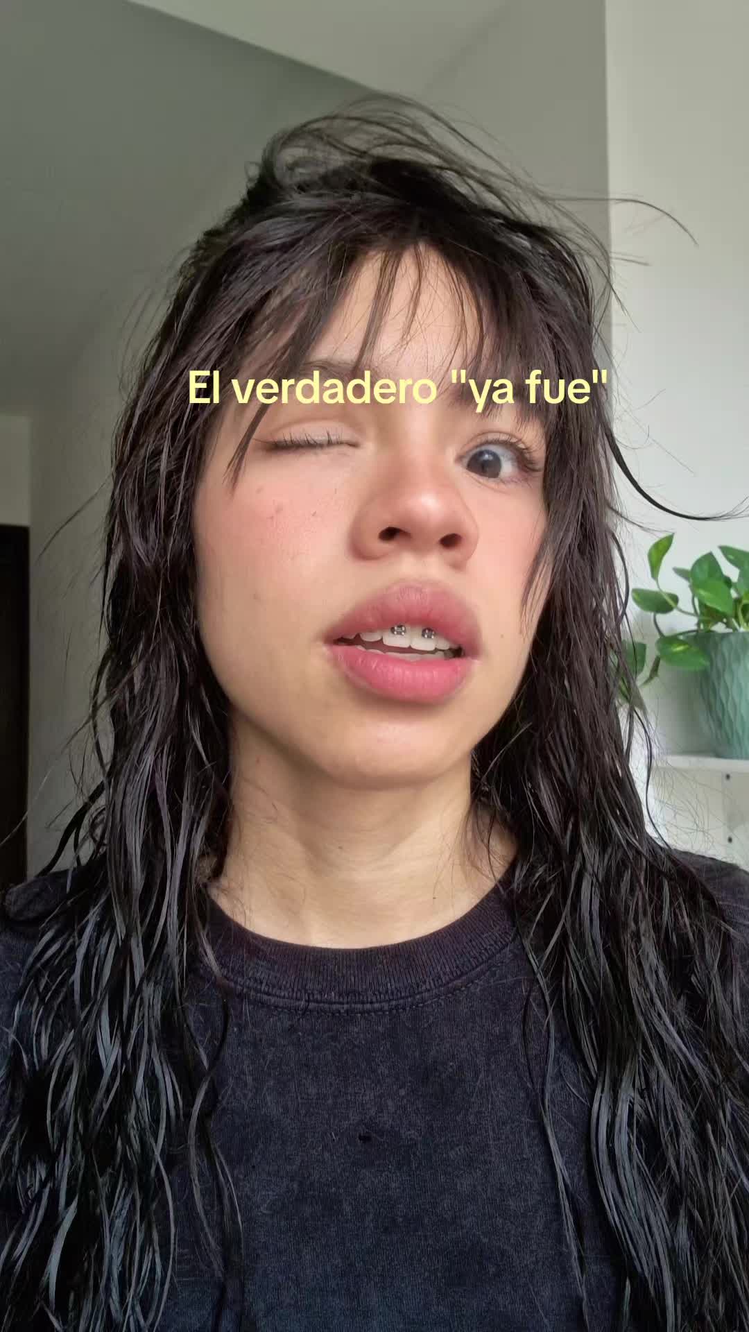 @SoyAlexa《👁》