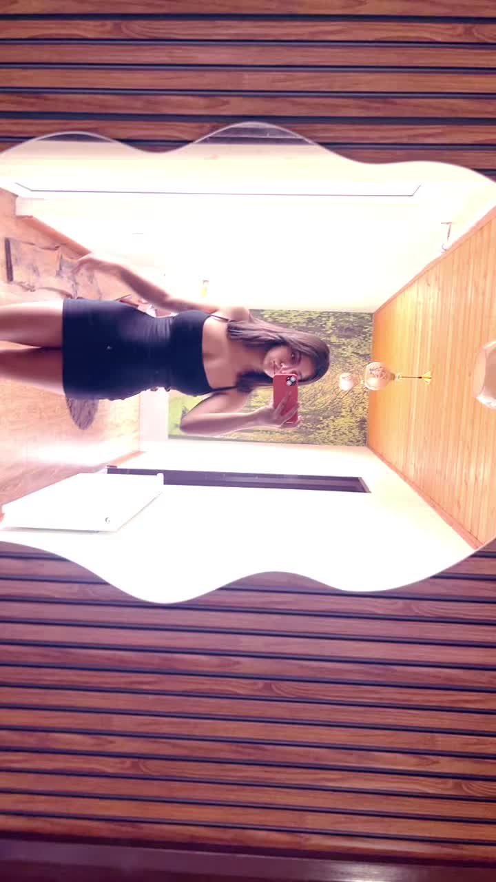 @Rozhina.