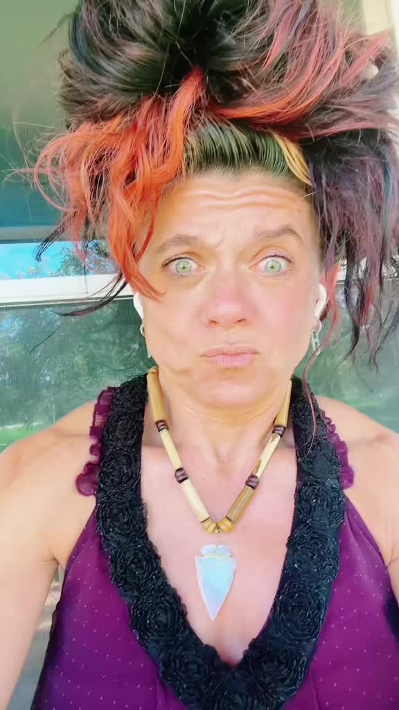 @RedneckBaddie